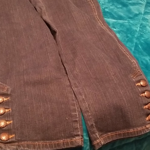 Pants - Picture 2 of 4